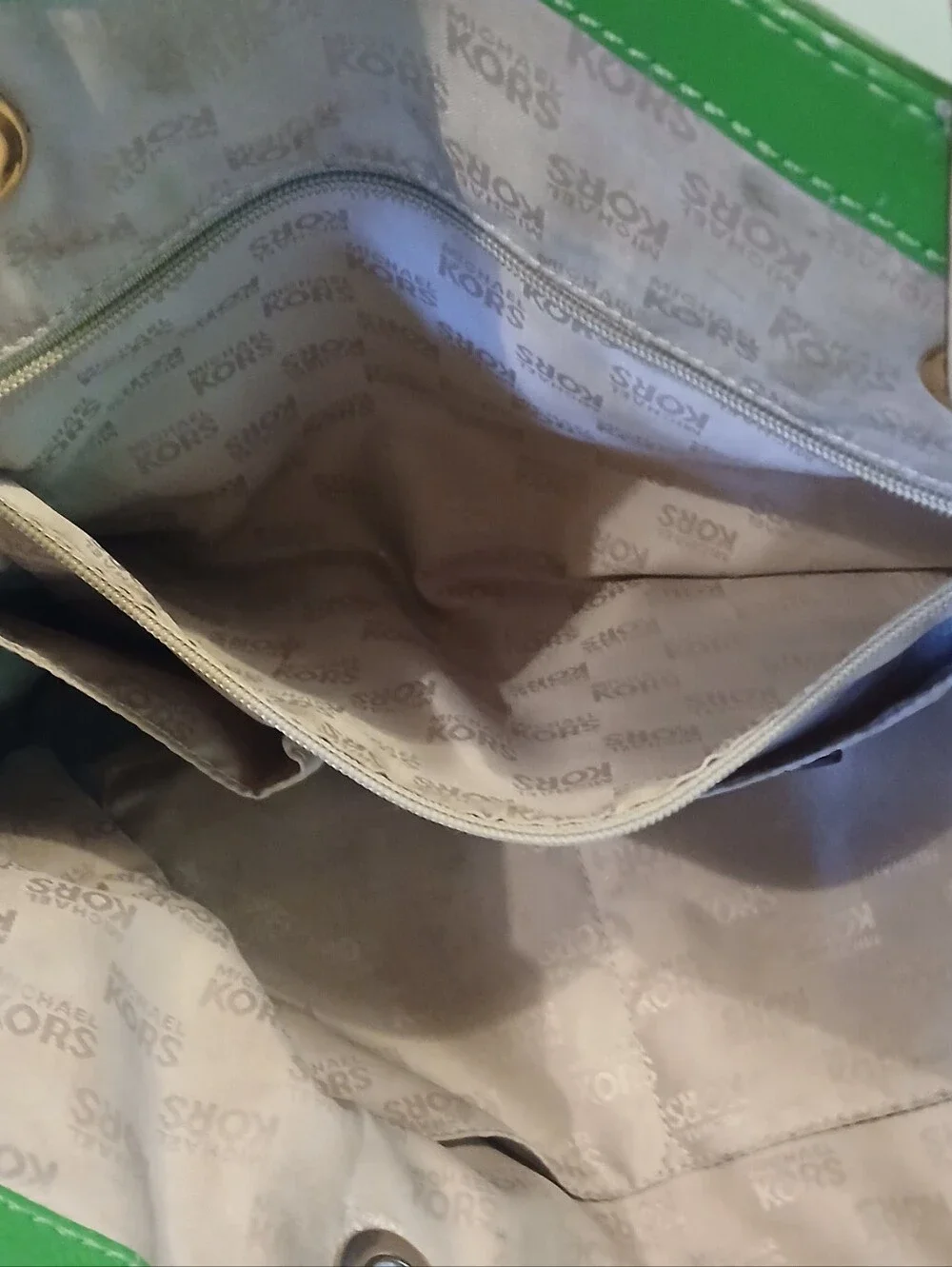 Michael Korrs Palm Green Jet Set Grab Bag Tote 17